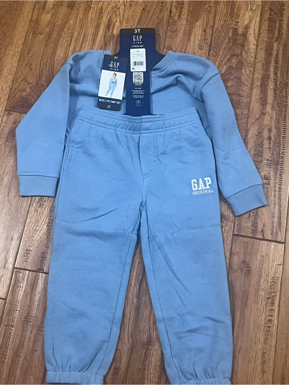 GAP boy’s sweatshirt and Joggers Set  bundle